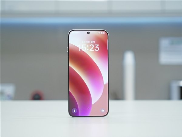 知名演员李现晒OPPO Find X7 Ultra实拍大片 网友：李现要代言OPPO了